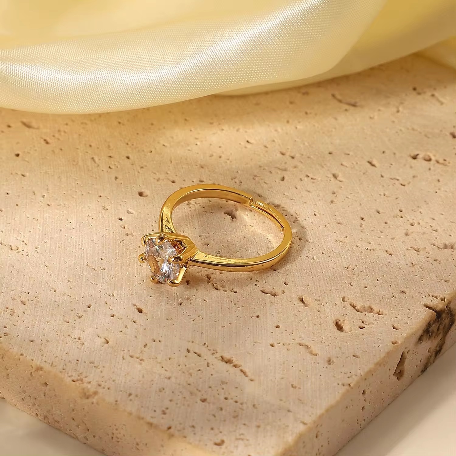 Round Clear Cubic Zirconia 18k Gold Plated Brass Ring